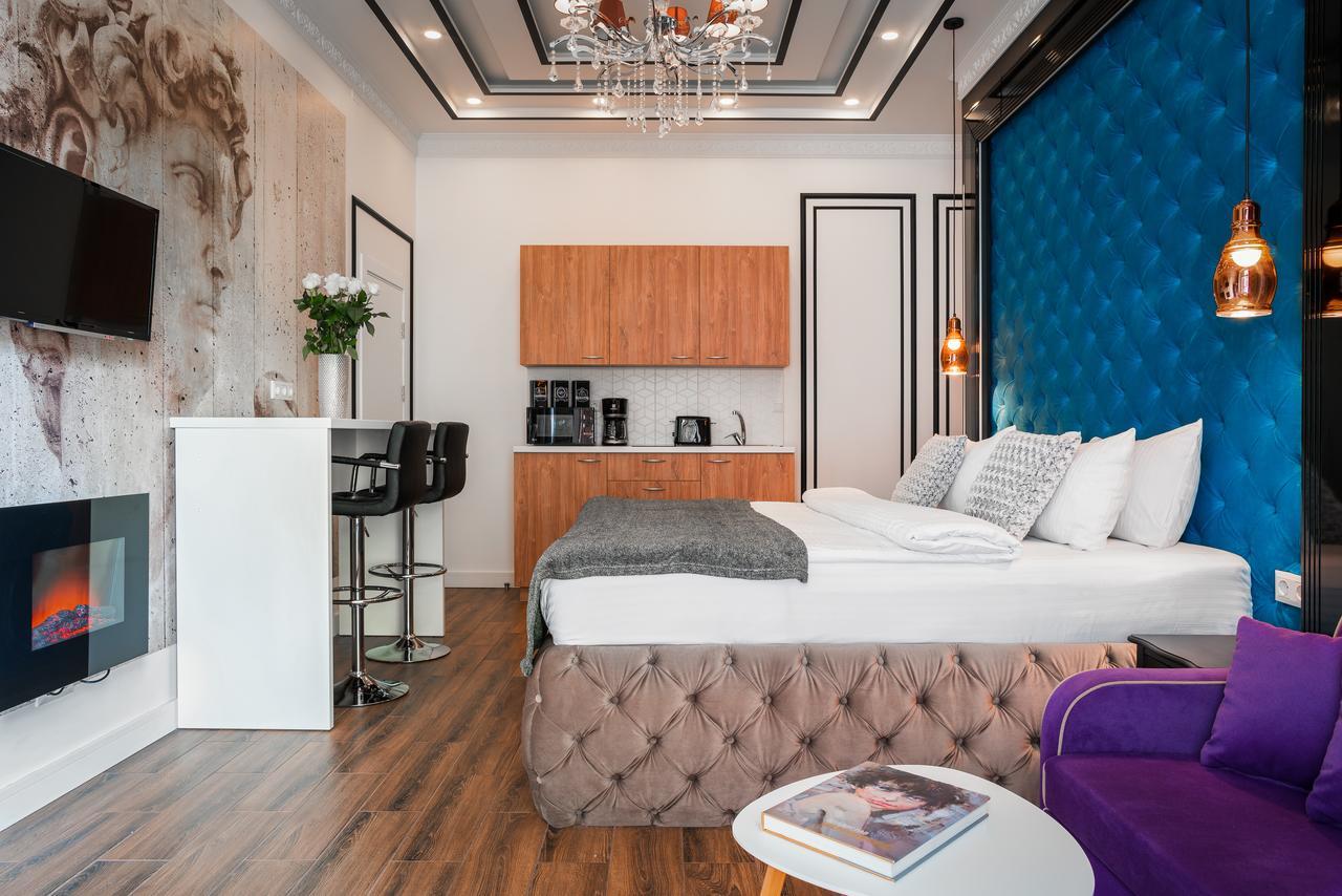 Theatre Boutique Apartments Kyiv Exterior photo