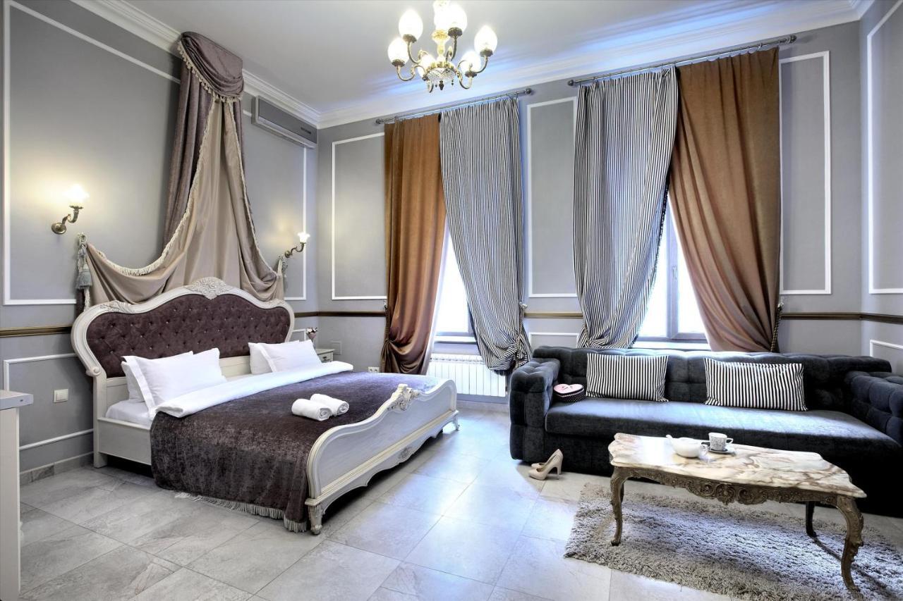 Theatre Boutique Apartments Kyiv Exterior photo